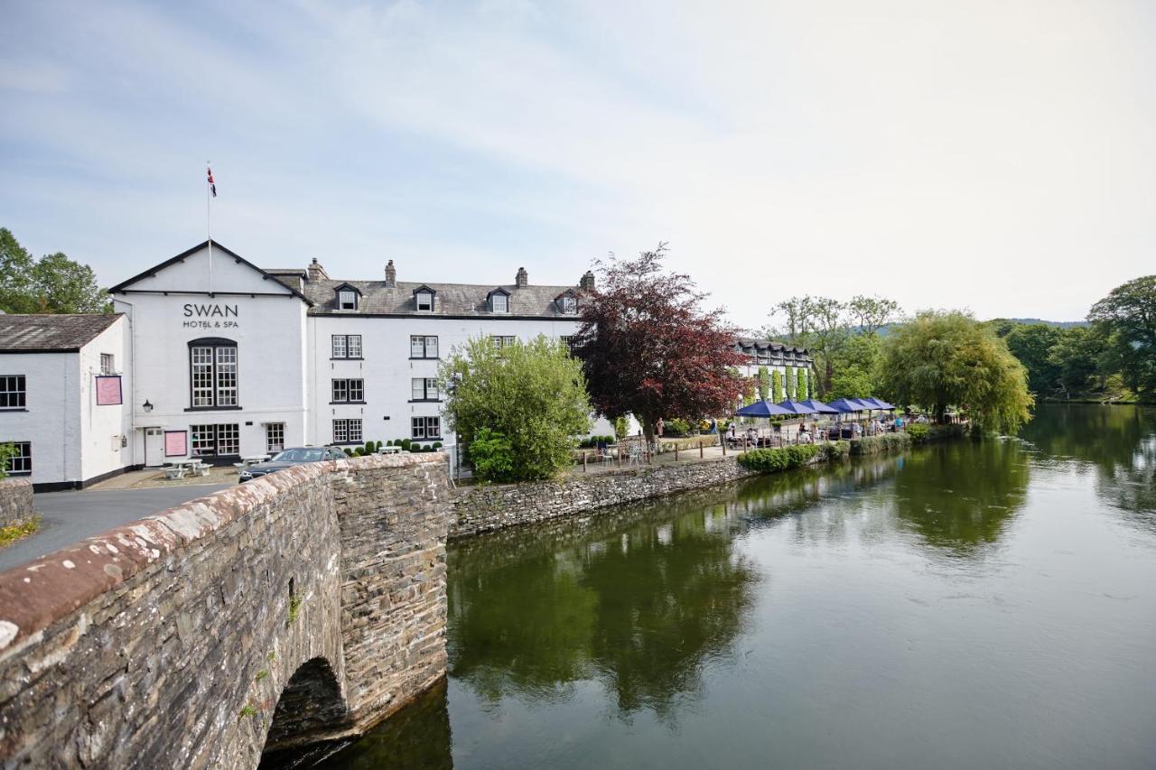 Hotel The Swan And